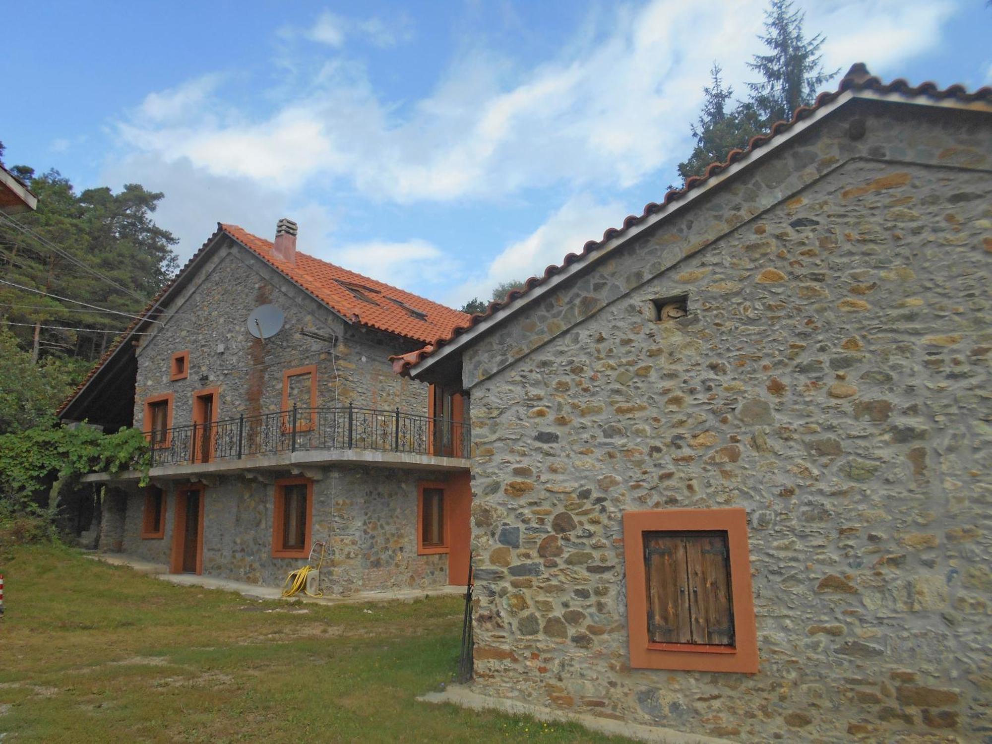 Giusvalla Forest Village Dego Bilik gambar