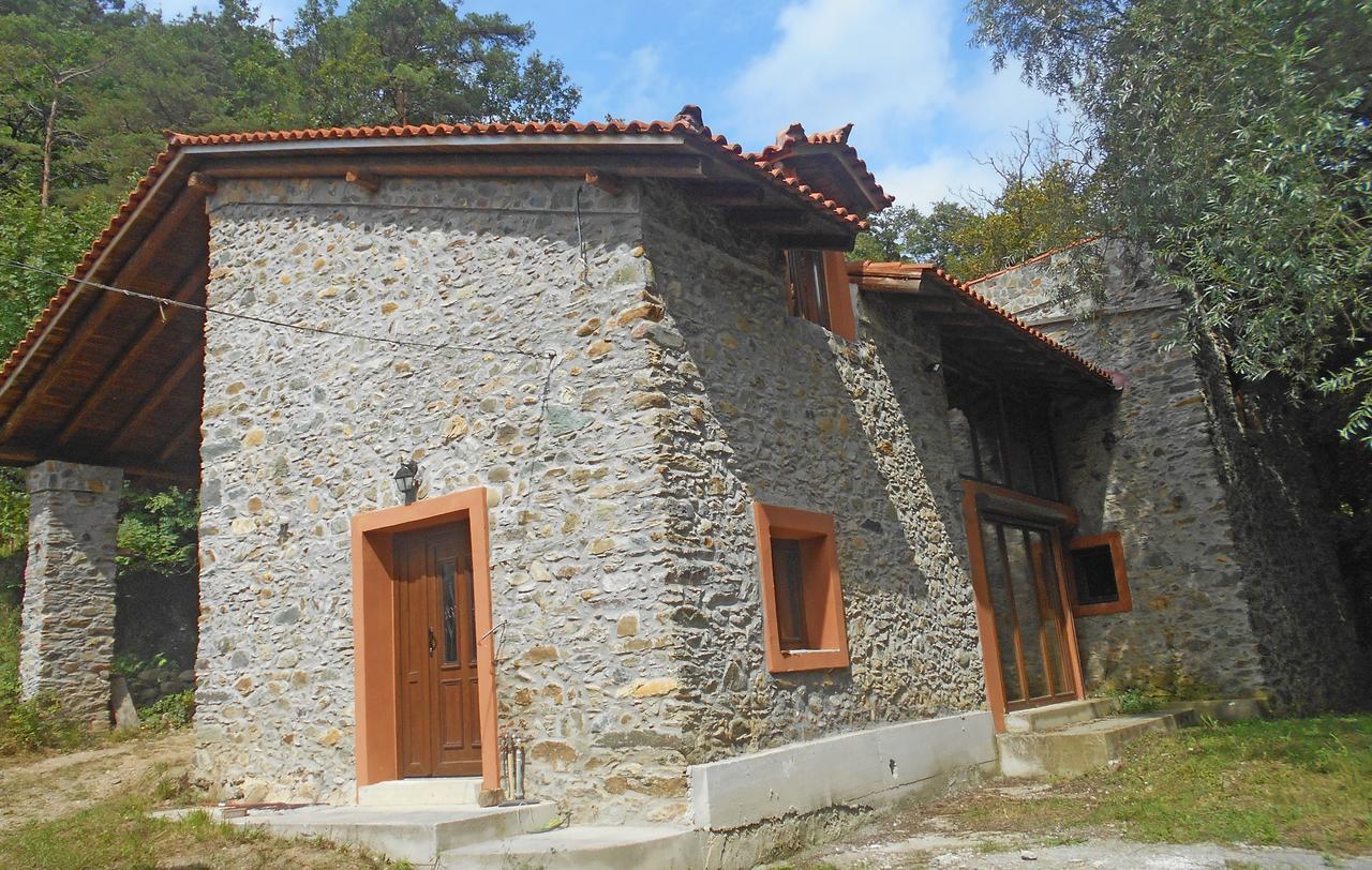 Giusvalla Forest Village Dego Bilik gambar
