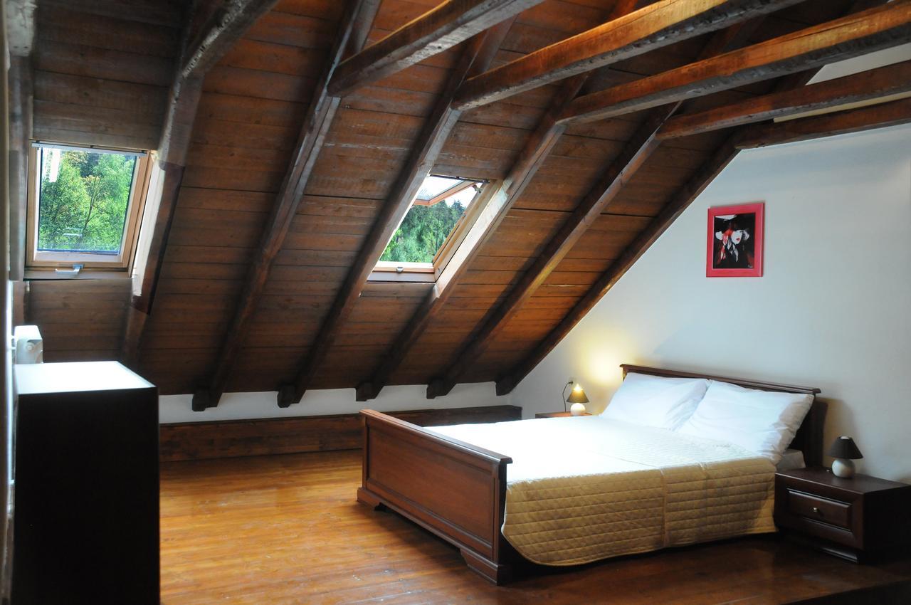 Giusvalla Forest Village Dego Bilik gambar